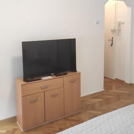 Apartman Nicolas Belgrad Dış mekan fotoğraf