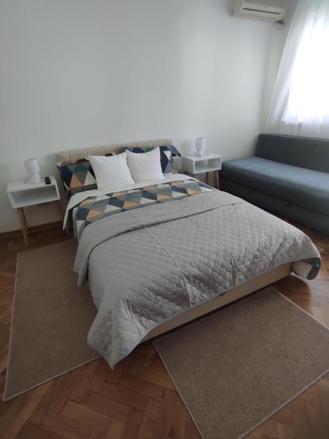 Apartman Nicolas Belgrad Dış mekan fotoğraf